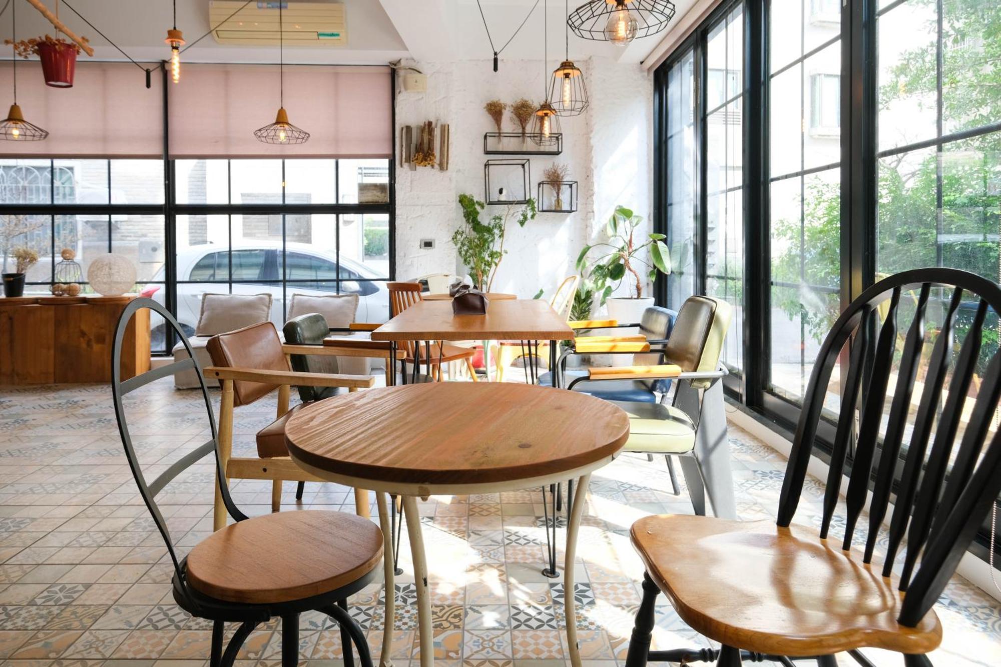 Re+Wood Guesthouse Tainan Zewnętrze zdjęcie